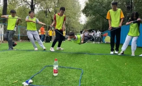 上海公司員工團建一日游的活動方案，通過趣味團建活動游戲項目讓公司部門員工感受企業文化的魅力！