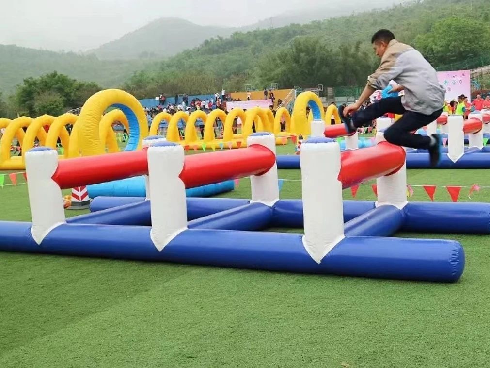 最新超級障礙賽創意玩法大集錦，挑戰跨、跑、跳、鉆 跨越障礙，你追我趕！